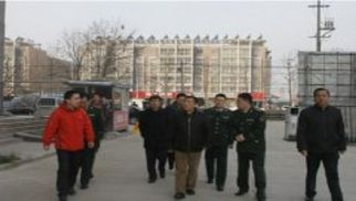 江蘇省消防總隊陳益新少將一行視察新世紀(jì)商貿(mào)城