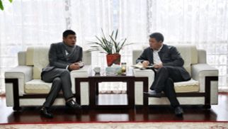 集團(tuán)執(zhí)行總裁張定開赴杭州市考察洽談項(xiàng)目