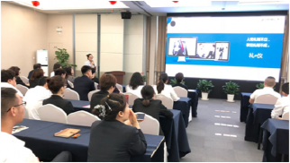 中景在線|集團(tuán)舉辦職業(yè)形象與商務(wù)禮儀專題培訓(xùn)會