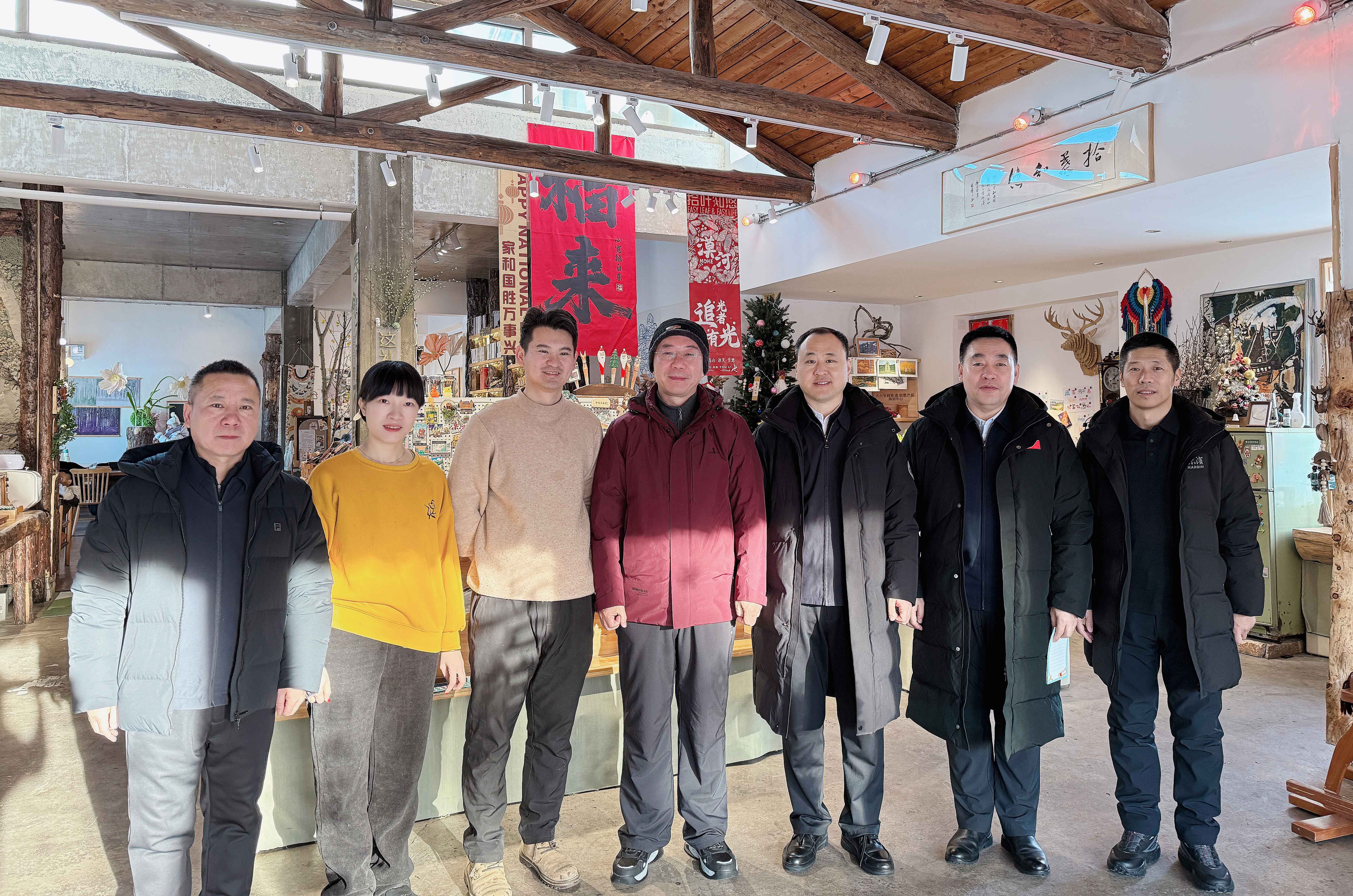 1765767801858408.jpg 1765767801858408.jpg